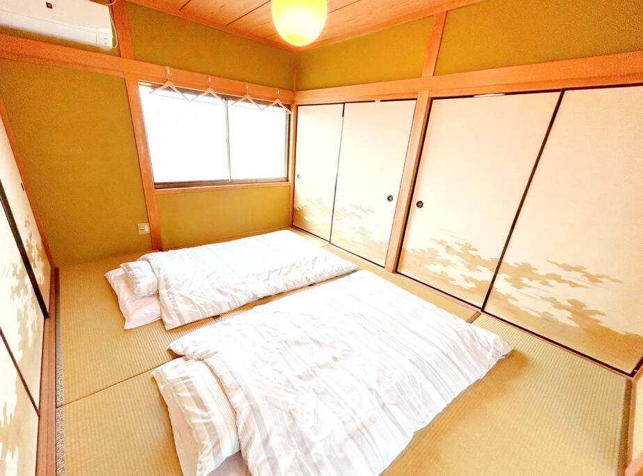 Holiday home New Open !! 田舎の一棟貸 お庭でbbqやプール遊びができる貸切の宿 3ぴーす Fukuchiyama